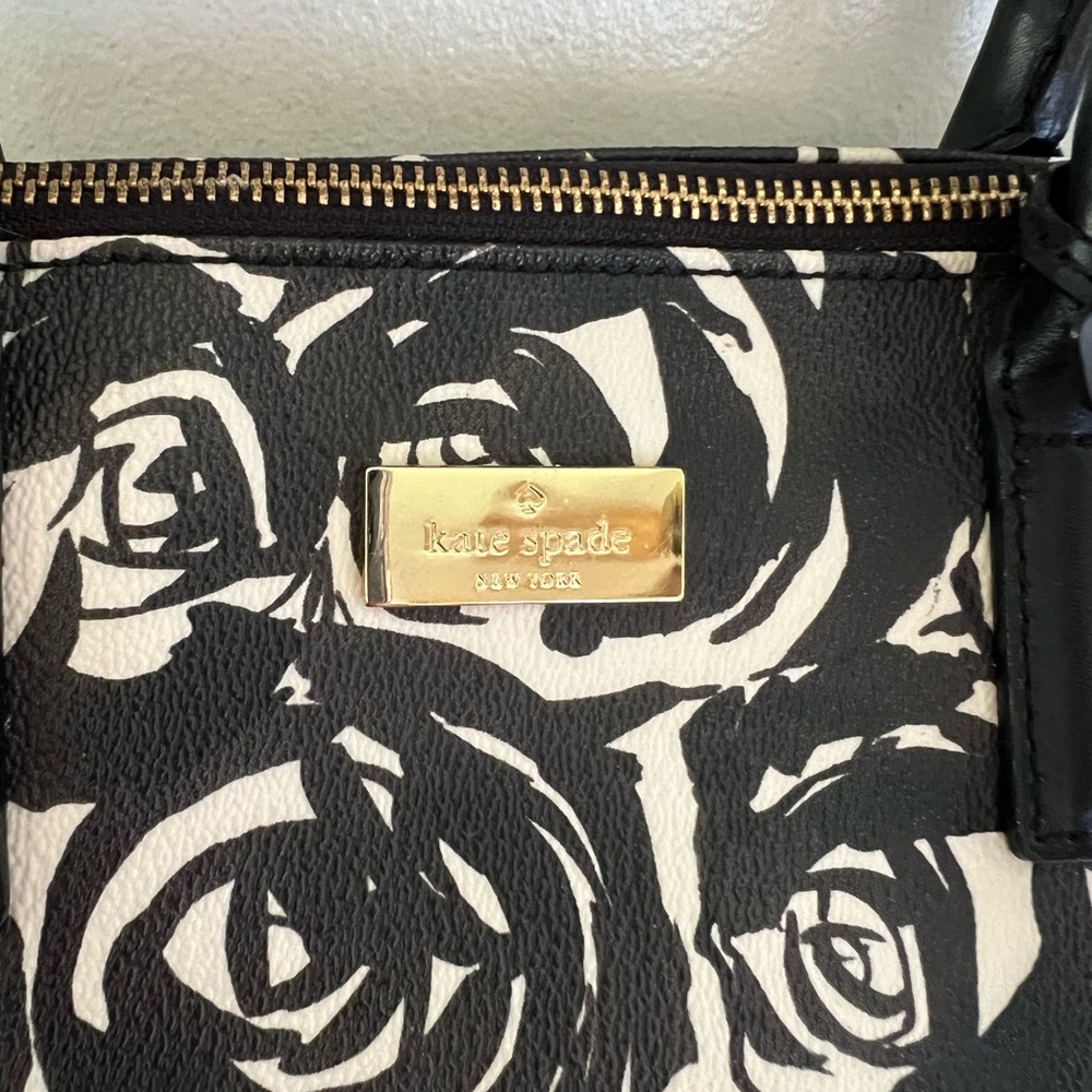 Kate Spade Small Rachelle Brightwater Drive Rose Handbag Black Cream Floral - Picture 3 of 10